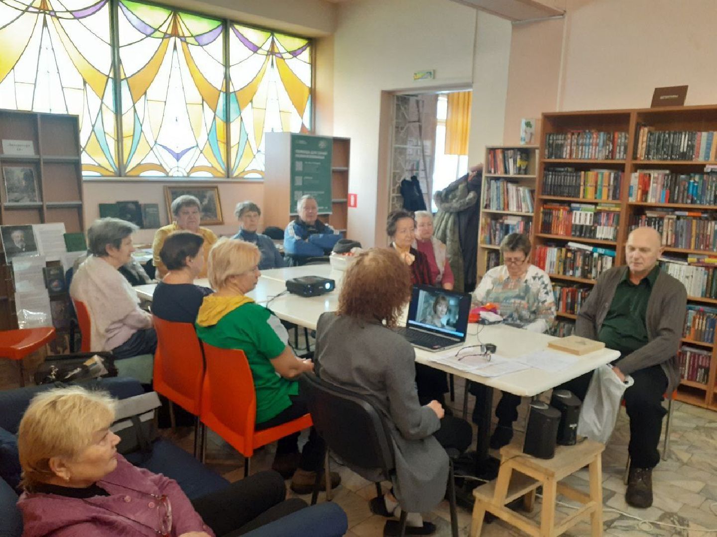 В Котельниках прошла встреча клуба любителей театра и кино «Ритмы времени»