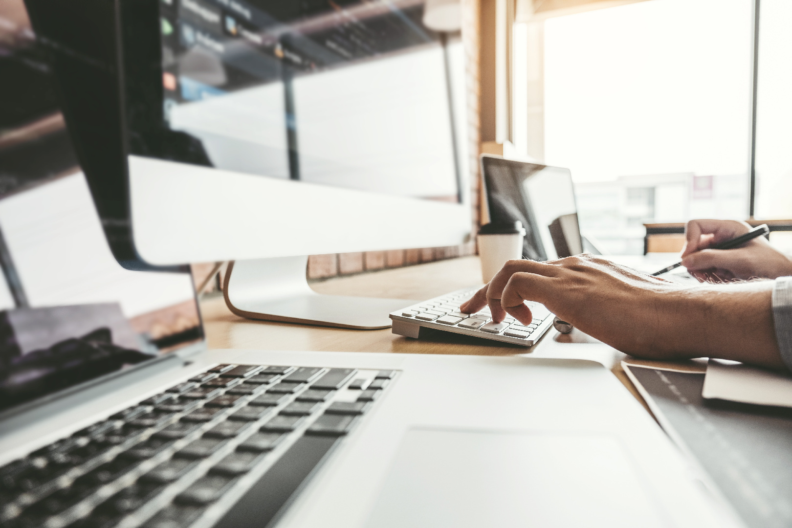 iStock/SARINYAPINNGAM