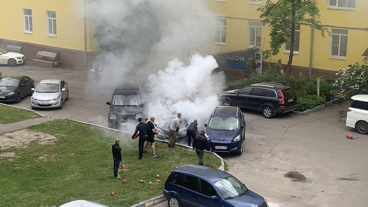 Новости ступино сегодня свежие. Авария во дворе. Пожар в Ступино.