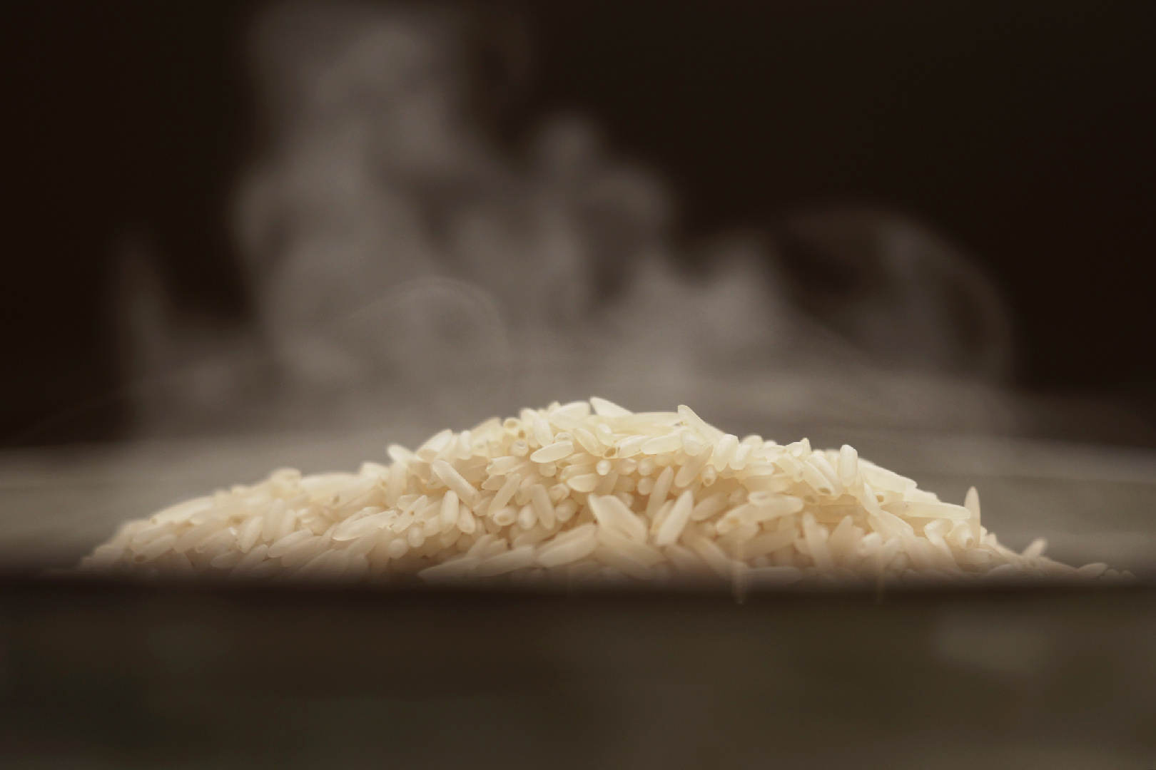 Steaming long grain rice in a steam (120) фото