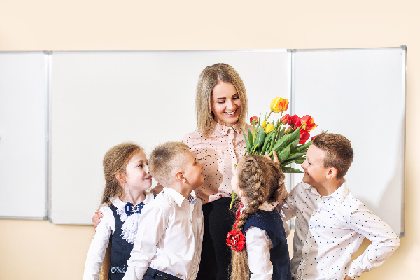 День учителя 2023: какого числа в России, история праздника