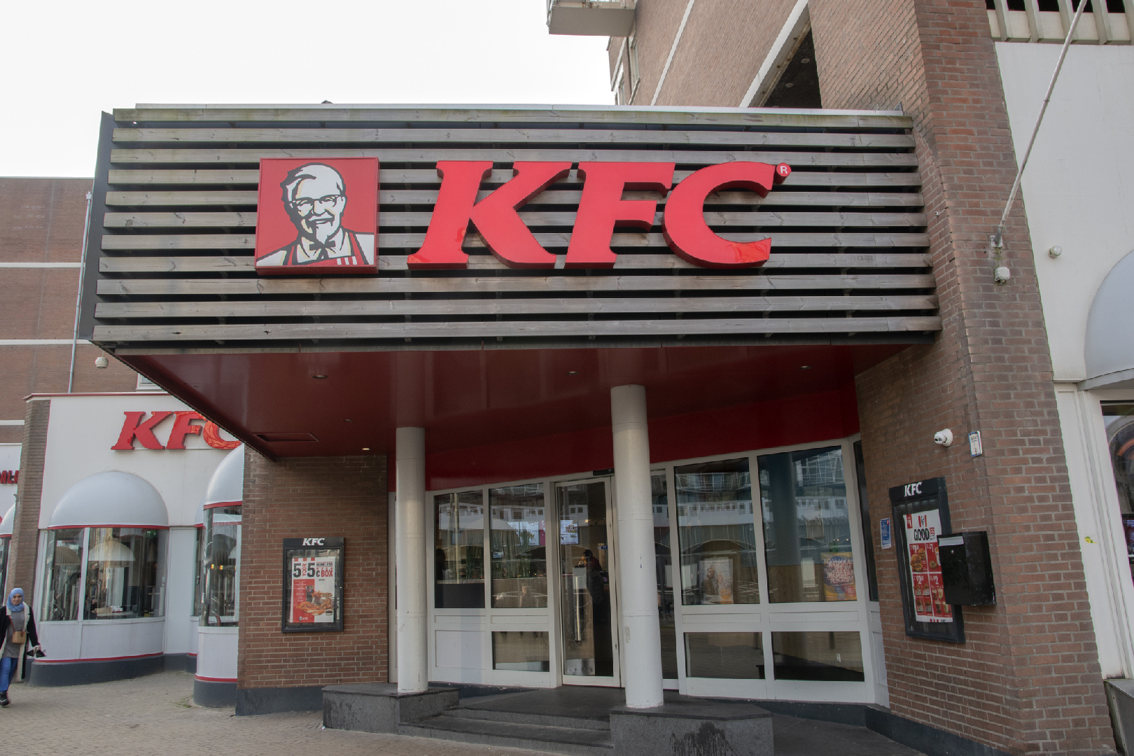 KFC и «Ростикс» повысили цены на всё меню | Радио 1