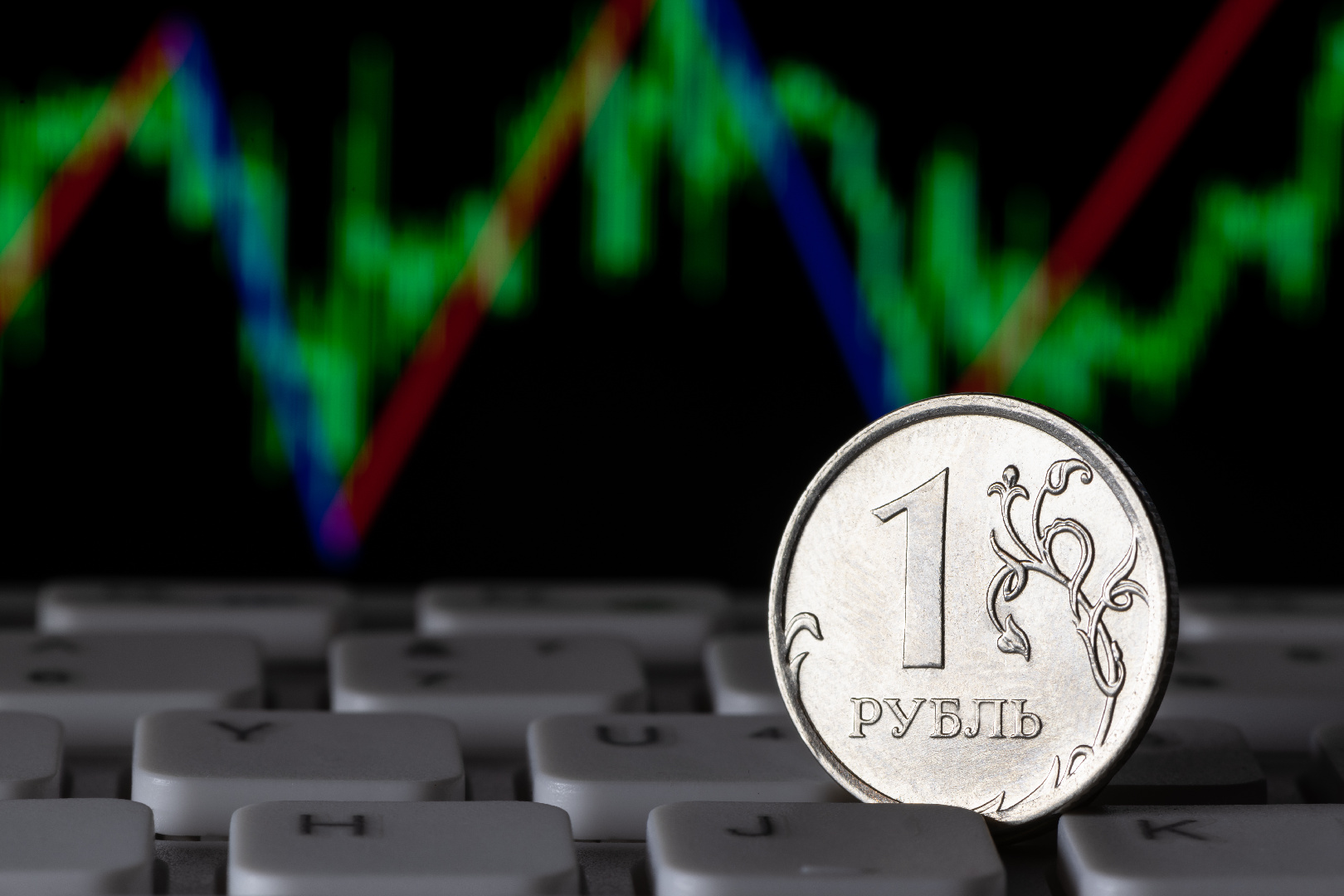 Экономист Беляев предсказал будущее курса рубля