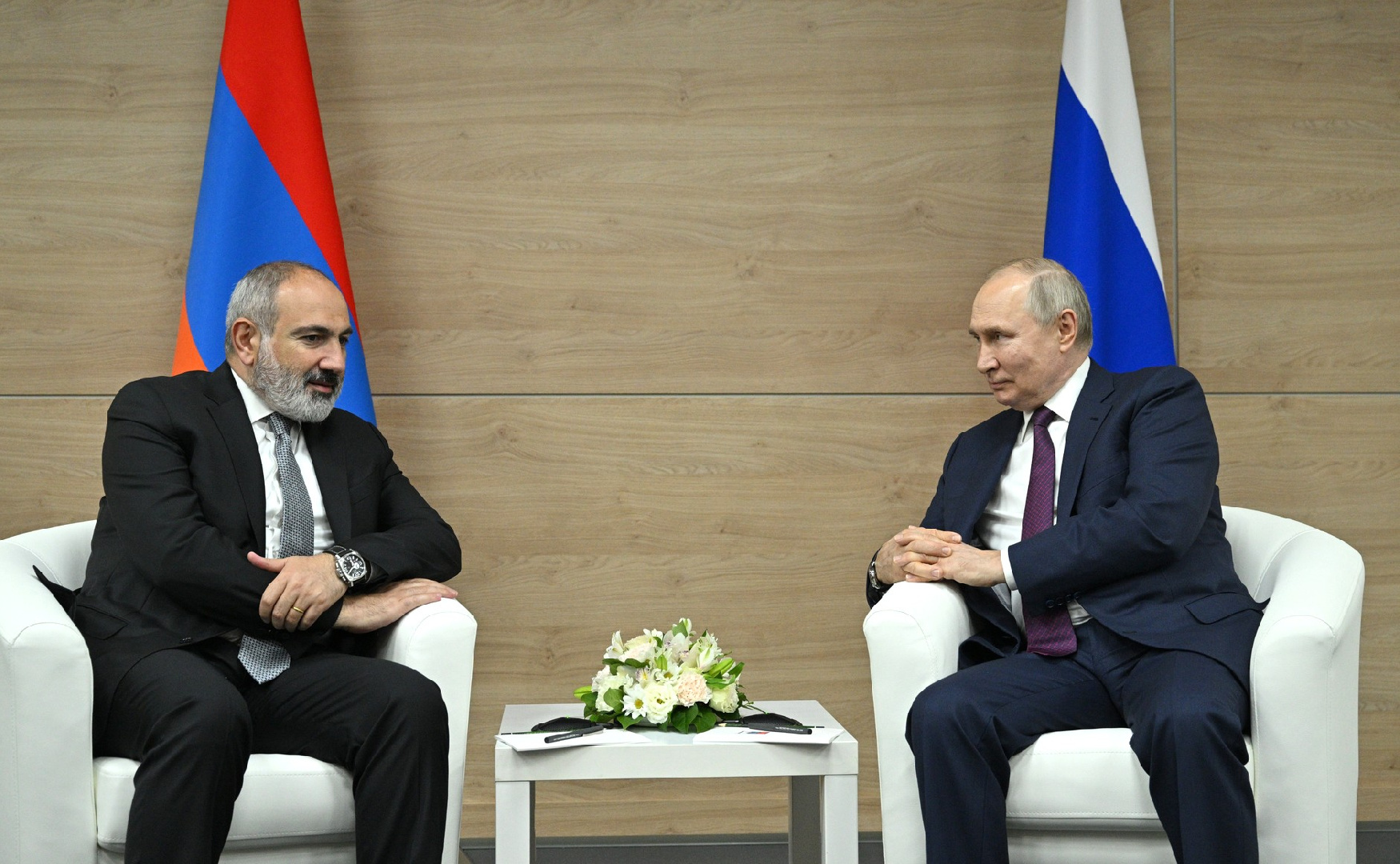 Песков раскрыл возможность встреч Путина и Пашиняна