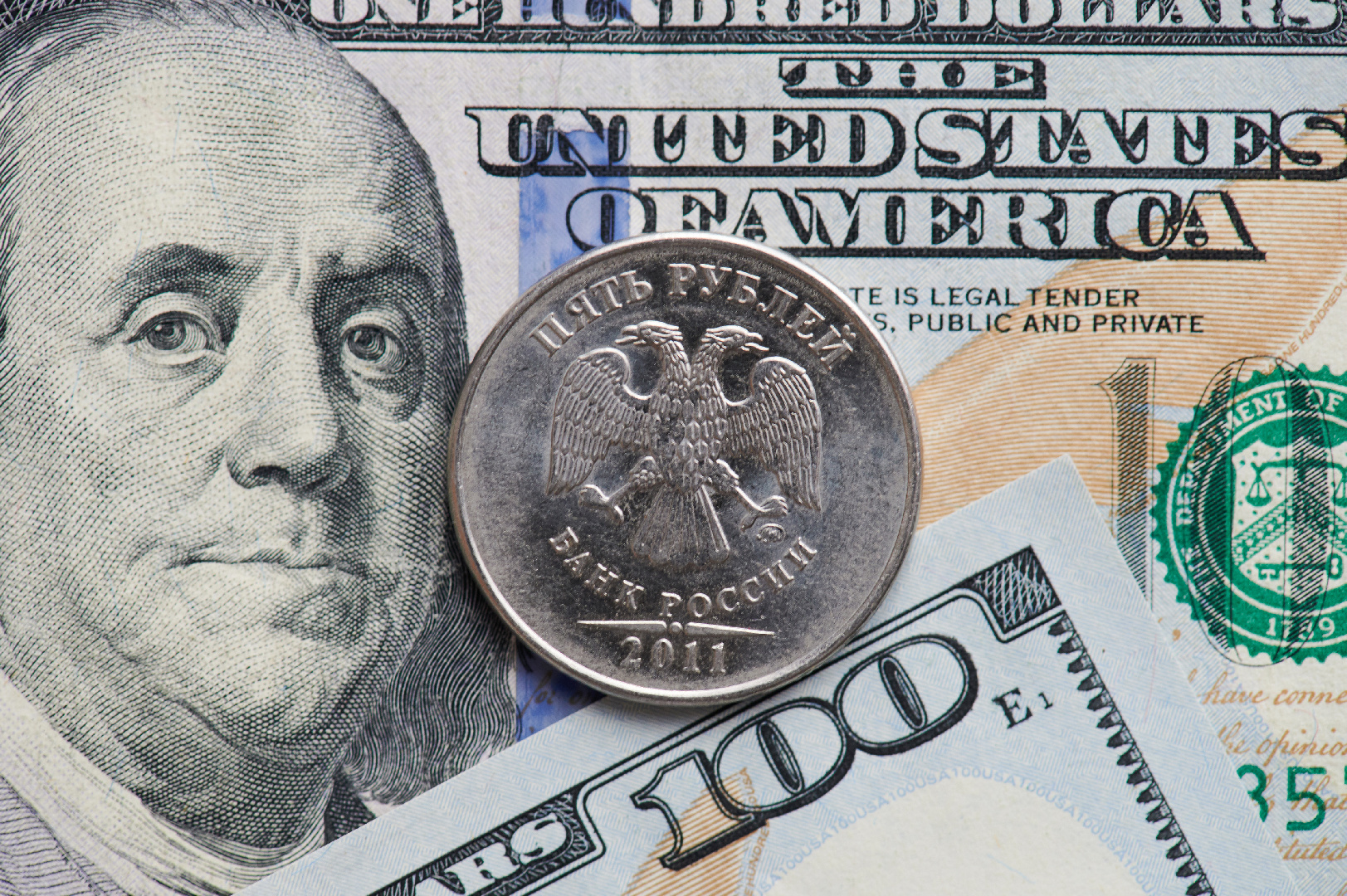 Экономист Алиев озвучил возможное предельное значение доллара | Радио 1