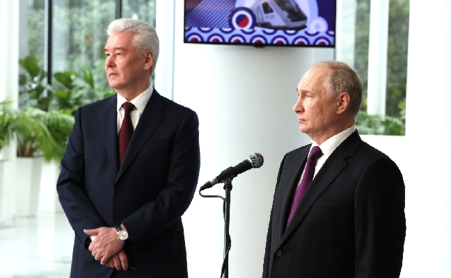 Путин прибыл в московский Центр диагностики и телемедицины