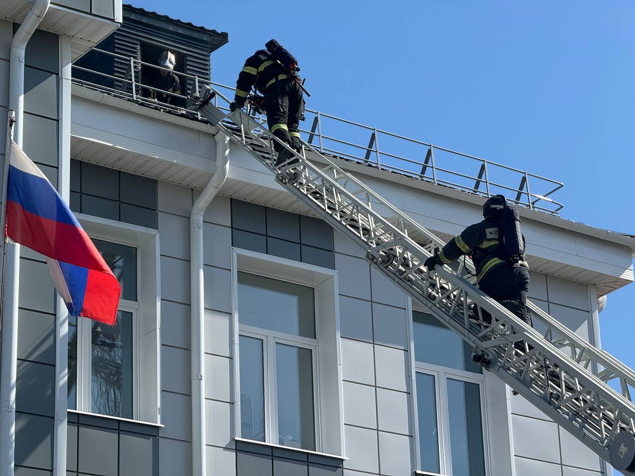 В школе посёлка Гидроузел ликвидировали задымление | Радио 1