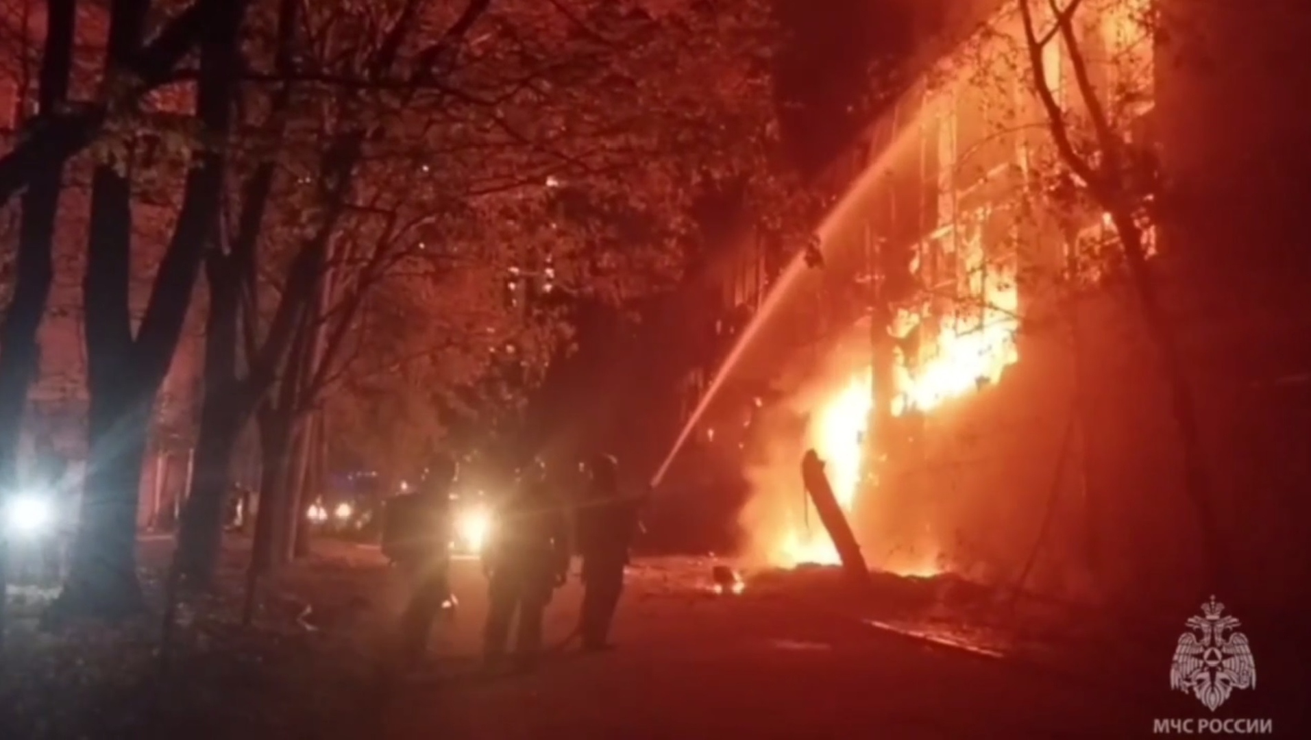 К тушению пожара на востоке Москвы привлекли авиацию | 02.05.2024 |  Подмосковье - БезФормата