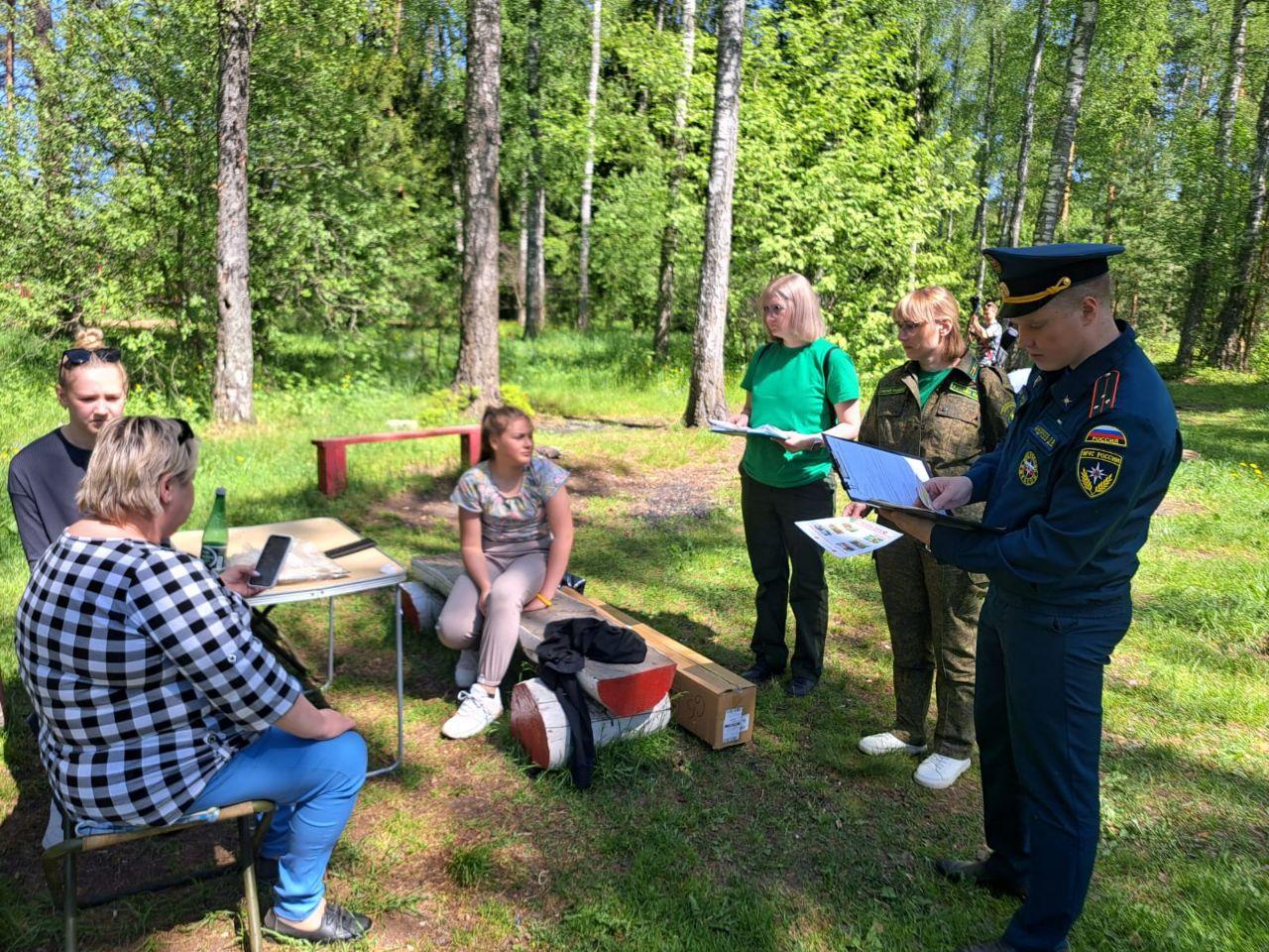 В Подмосковье зафиксировано 67 нарушений правил пожарной безопасности в  лесах | Радио 1