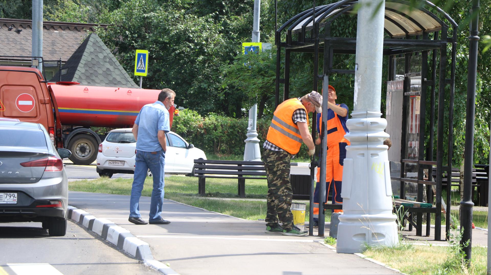 В Подмосковье отремонтировали остановки на шести улицах | Радио 1