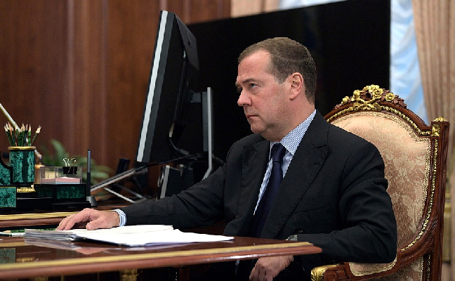 Дмитрий Медведев возглавил комиссию СБ по комплектованию армии контрактниками