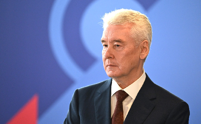 Собянин поздравил столичных педагогов с наступающим Днем учителя