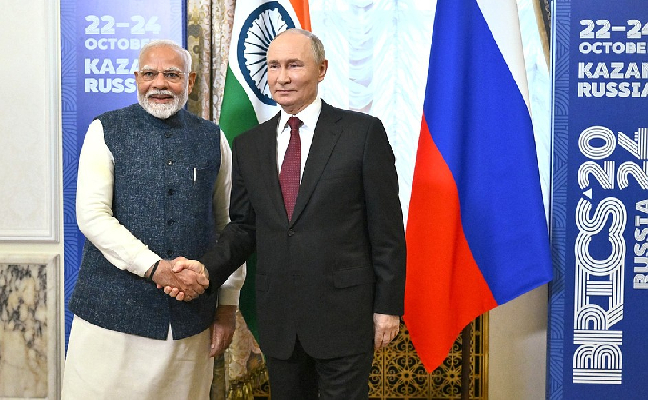 Нарендра Моди и Владимир Путин (Фото: сайт Кремля)