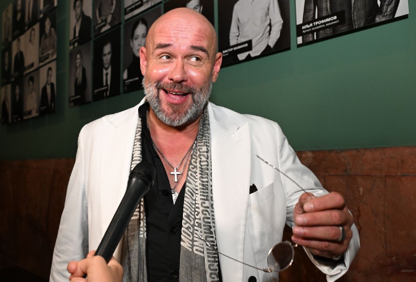 Одиночество в 48: Безответная любовь к Марии Порошиной и болезнь, с которой Максим Аверин борется с детства