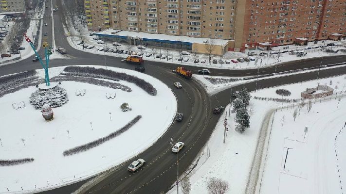 В подмосковной ГАИ водителей и пешеходов предупредили о мощном снегопаде