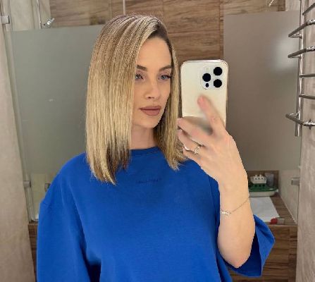 Жена Андрея Черкасова показала фигуру в бикини через два месяца после родов