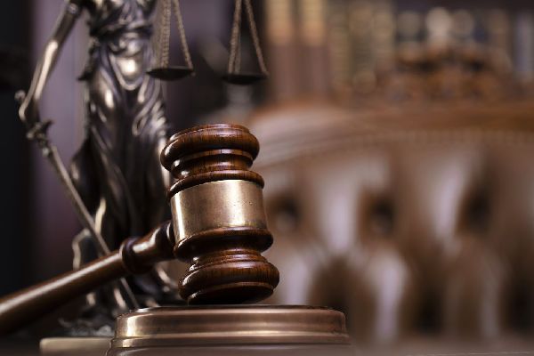 Суд Москвы взыскал долг по коммунальным платежам с певицы Жанны Агузаровой
