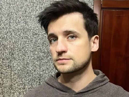«Могу сутками не брать телефон»: Дмитрий Колдун рассказал об отношениях с женой