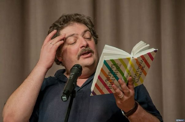 Дмитрий Быков (фото: Instagram** @dmi_bykov)