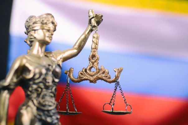 Чубайс вывезет свои активы из РФ в случае снятия с них ареста