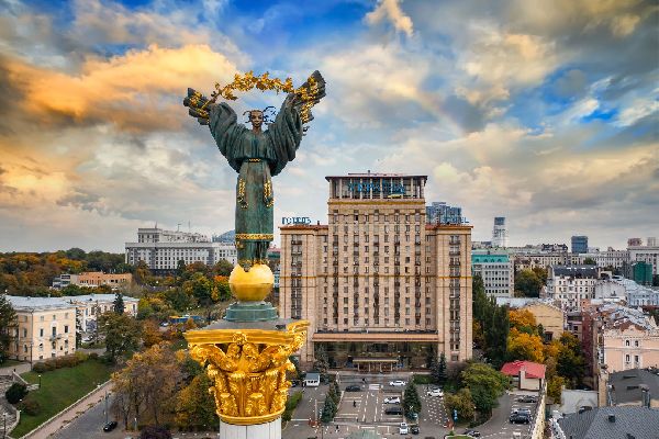 В Киев на День Победы пригласили практически полный состав гитлеровской коалиции