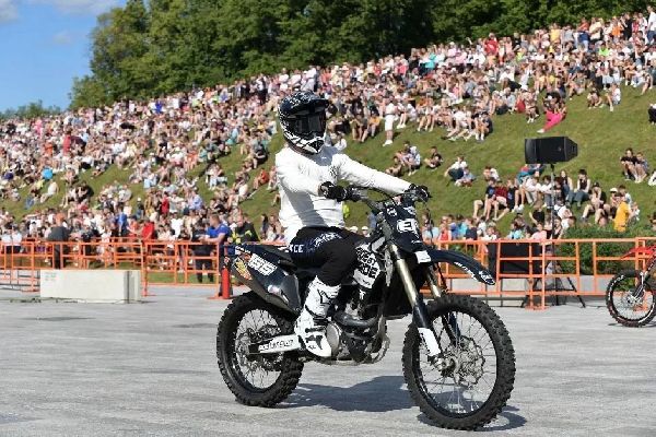 Мотошоу команды FMX13 возвращается в Московскую область