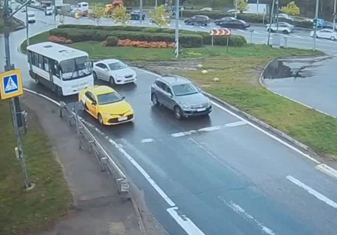 Загруженность дорог Московской области утром 12 мая составила пять баллов