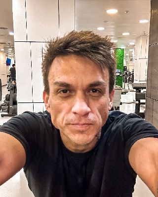 Влад Топалов (Фото: Instagram*, @vladtopalovofficial)