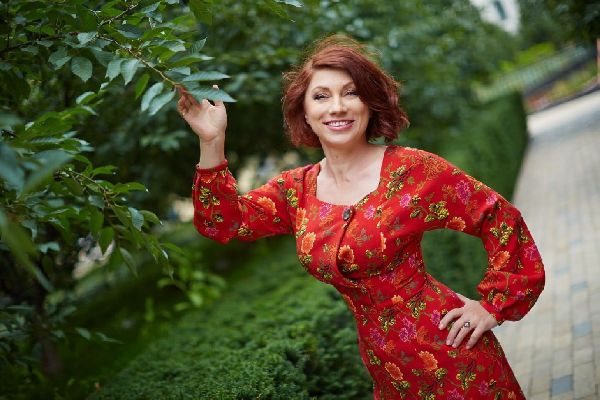 «Роза Сябитова, жуткие воспоминания»: Натан высказался об участии главной свахи страны в шоу «Сокровища императора»