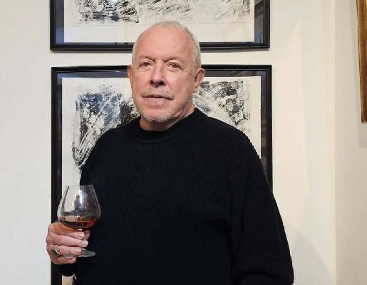 Молодую жену Андрея Макаревича* назвали ровесницей 71-летнего певца