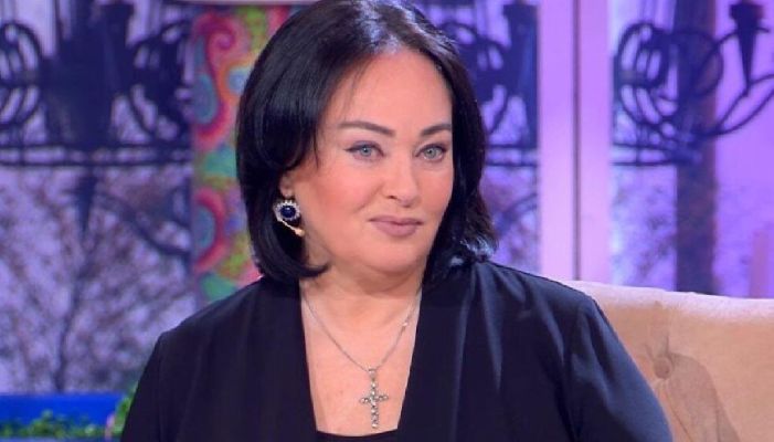 Отказ Ларисы Гузеевой от секса, роман с Дмитрием Нагиевым и громкие скандалы. Ведущей «Давай поженимся» 66 лет