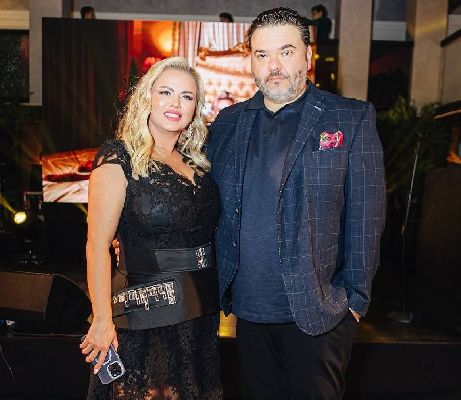 Анна Семенович и Денис Шреер (фото: Telegram @annsemenovich)