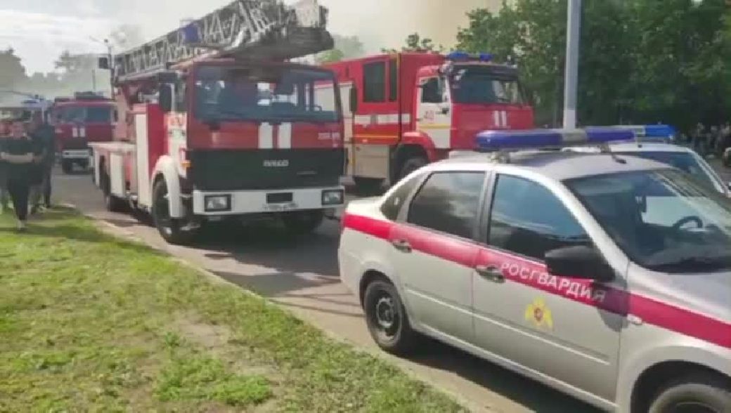 Подмосковные росгвардейцы помогли эвакуировать людей во время пожара в Королёве