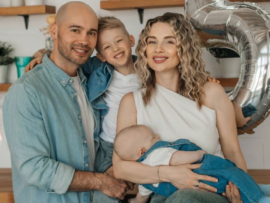 Кристина Саратовамен жыныстық қатынас