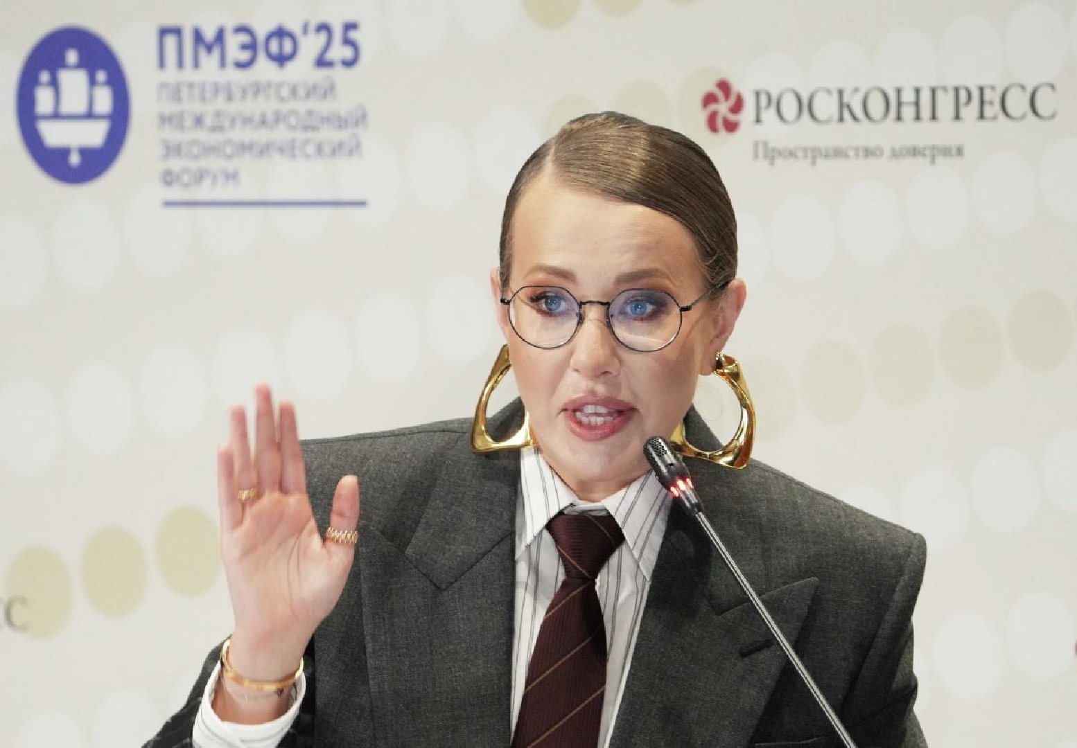 Собчак рассказала об обстановке в Шереметьево на фоне отмены полетов