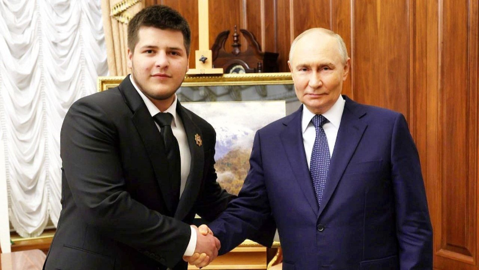 Кадыров заявил, что у его 17-летнего сына Адама нет незаслуженных наград