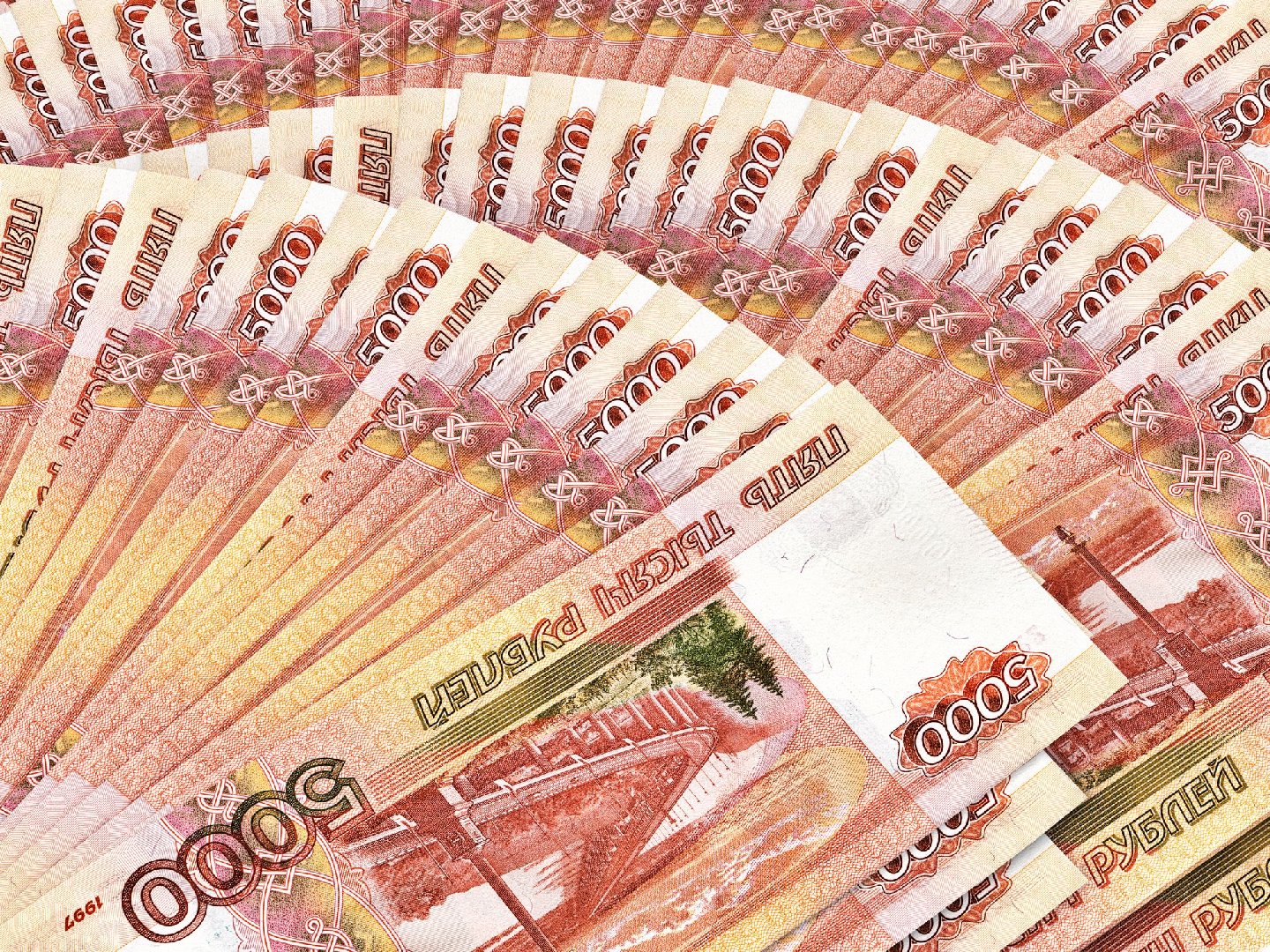 В Приморье задержали семь человек из-за мошенничества на 25 миллионов рублей