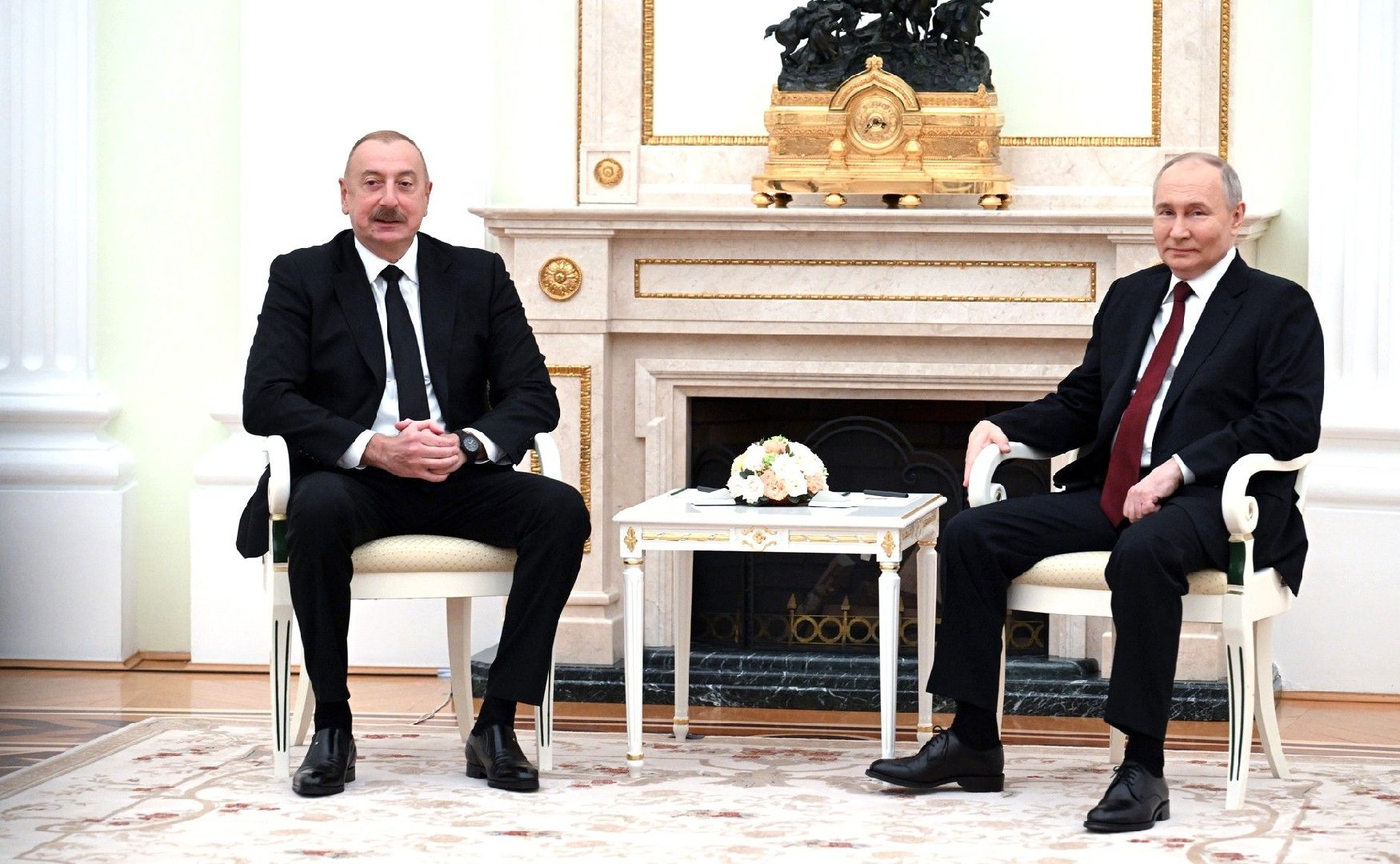 Путин и Алиев обсудили по телефону взаимоотношения России и Азербайджана
