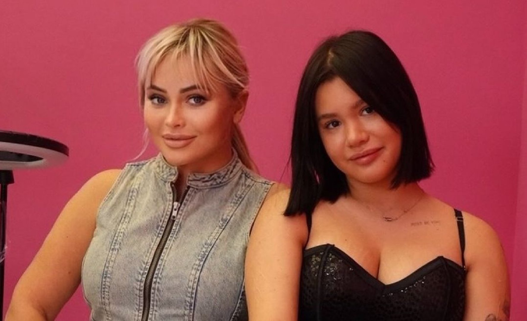 Tiffani Tompson supermodel bilan jinsiy aloqada