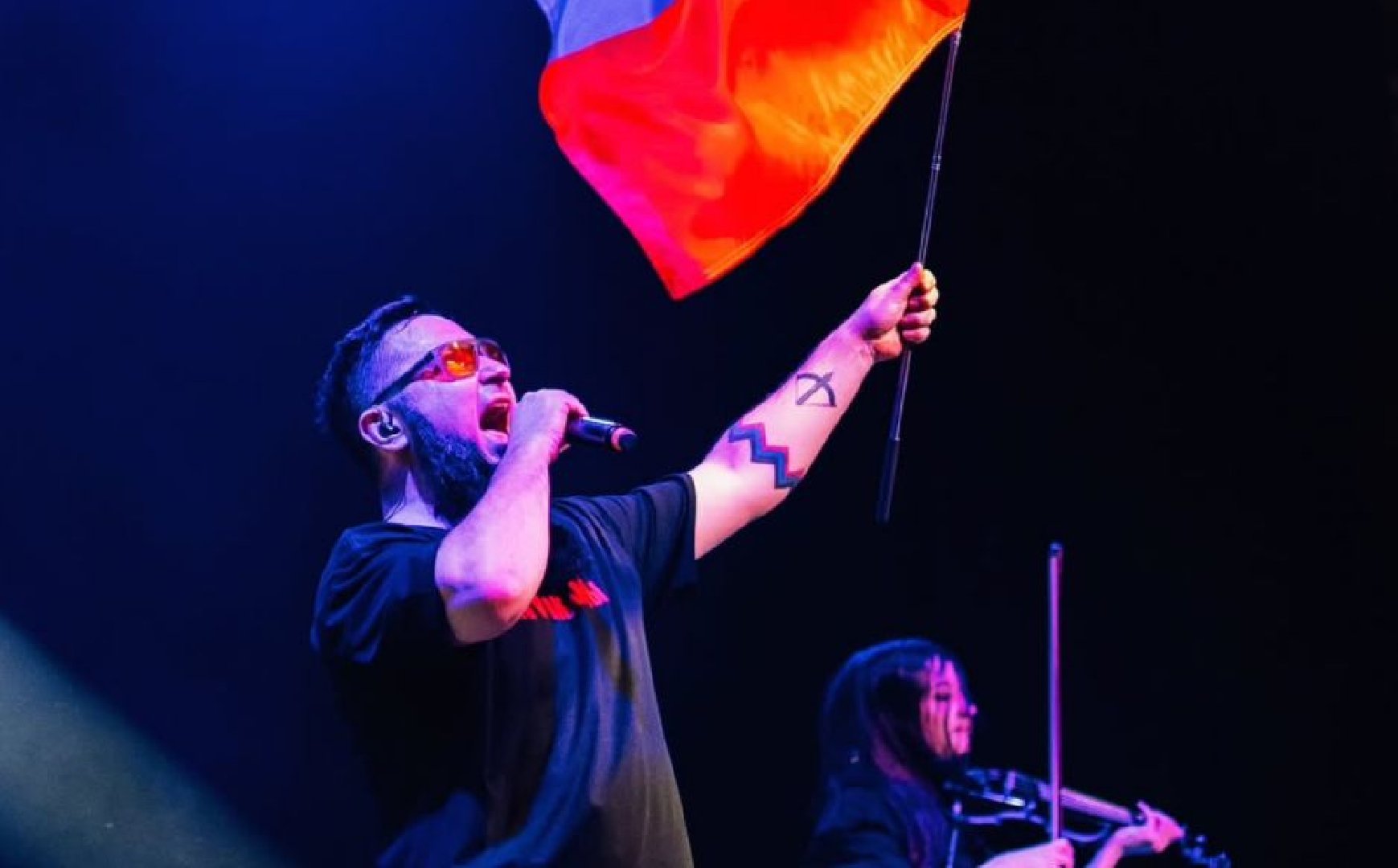 Рэпер Апачев ответил на критику Хинштейна за концерт перед бригадой «БАРС-Курск»