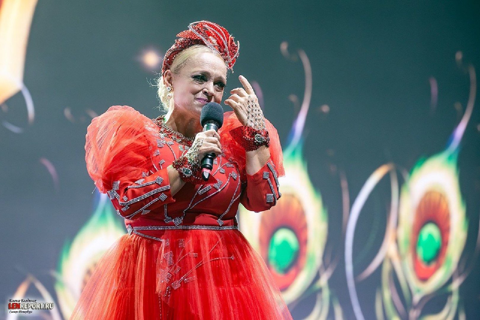 «Пародия на шоу»: Сын Кадышевой сорвал матери новогодний контракт на 25 млн