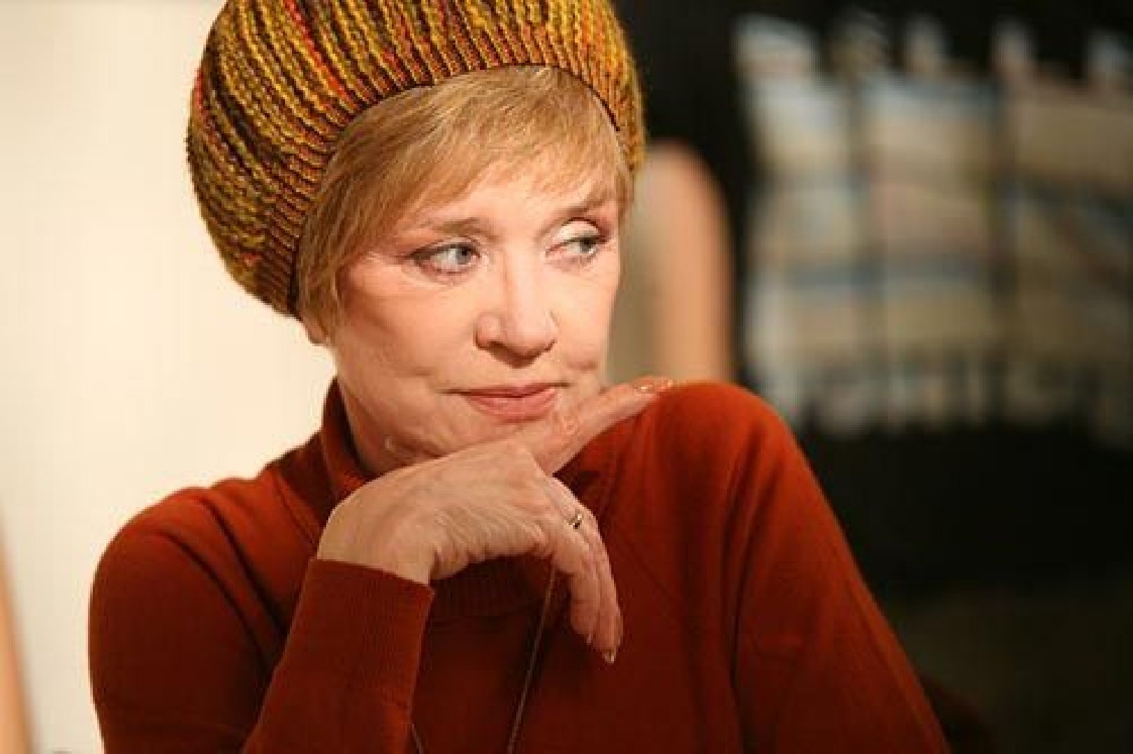 Юрист рассказал, кто получит всё наследство Веры Алентовой