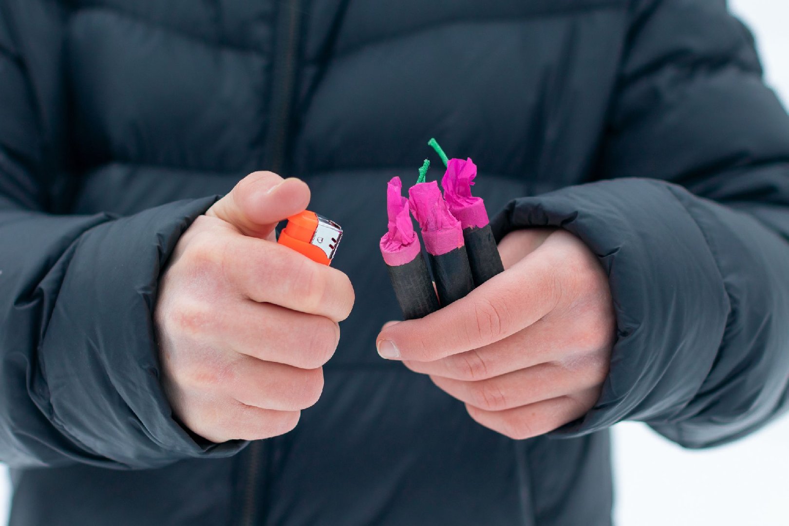 Житель Дагестана лишился рук из-за неосторожного обращения с пиротехникой