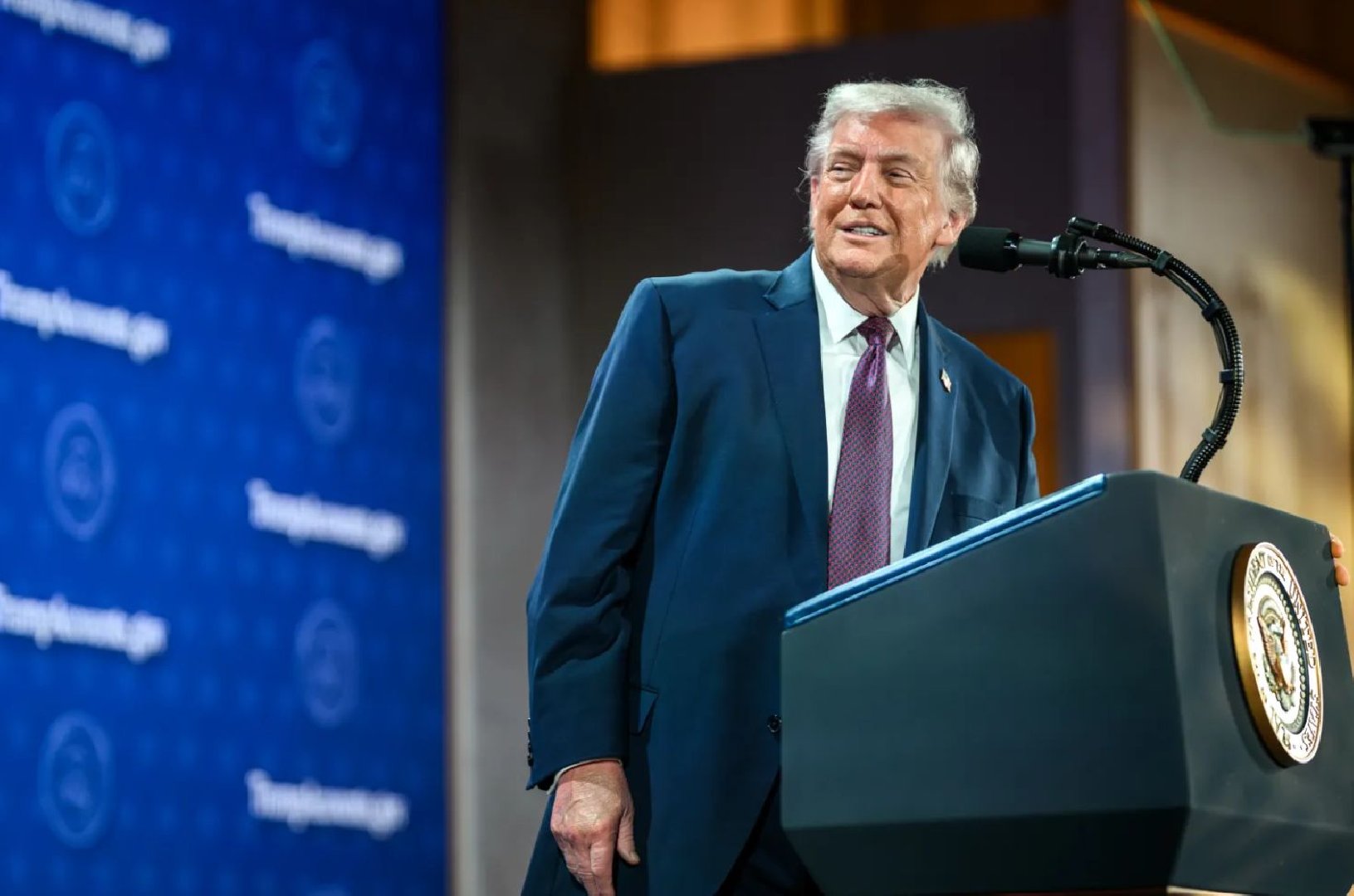 Трамп заявил, что у него состоялся разговор с Путиным