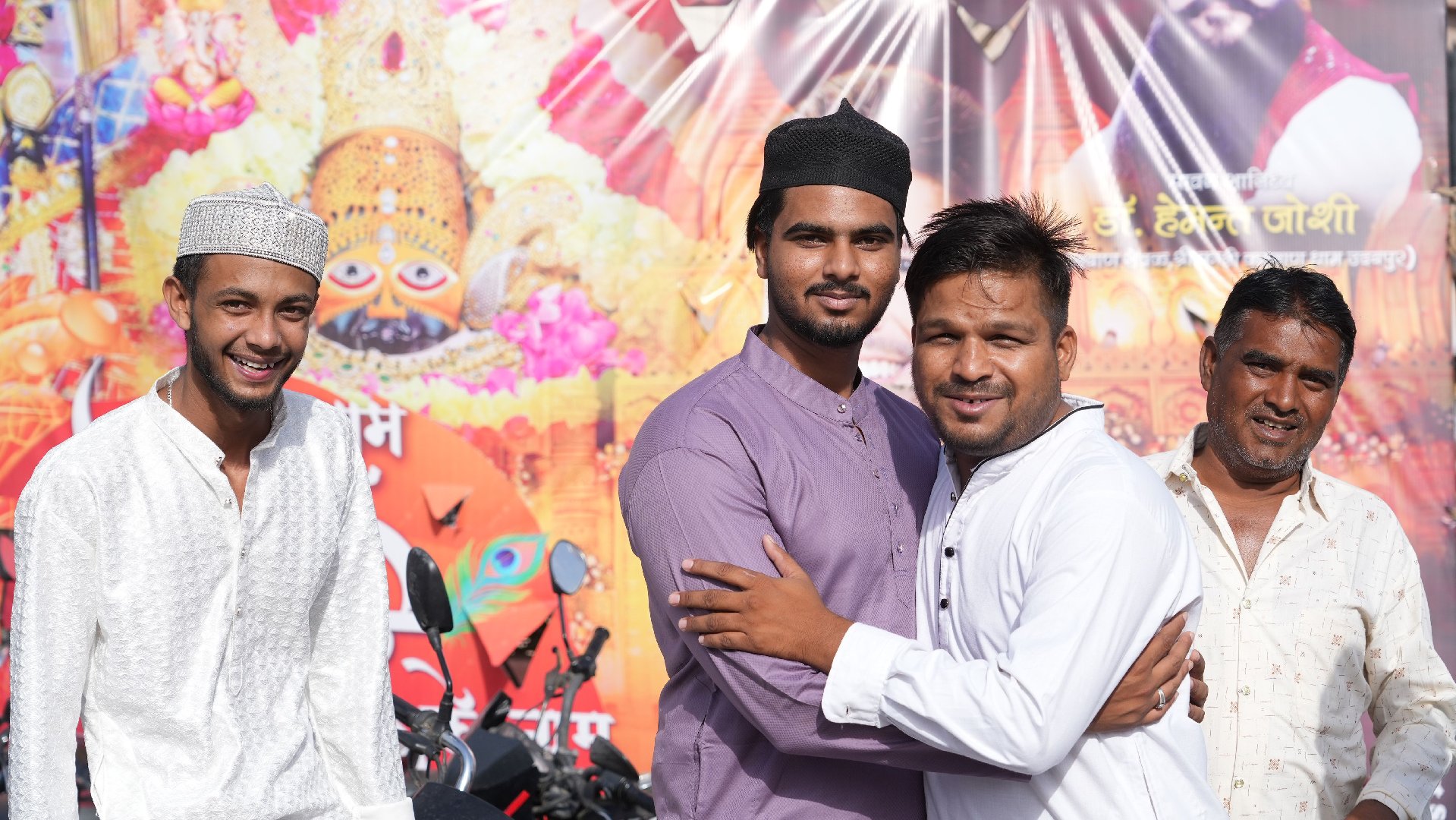 &laquo;Рост оплаты в сотни раз&raquo;: Стало известно, зачем индусы едут работать в Россию