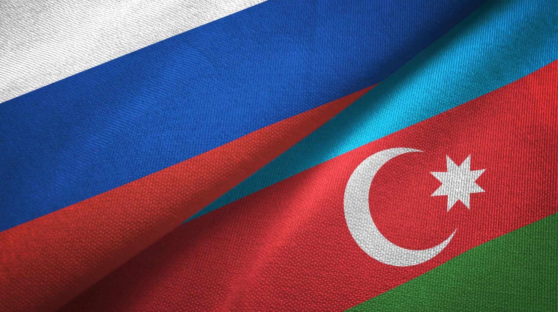 Азербайджан эвакуировал группу российских туристов из Ирана