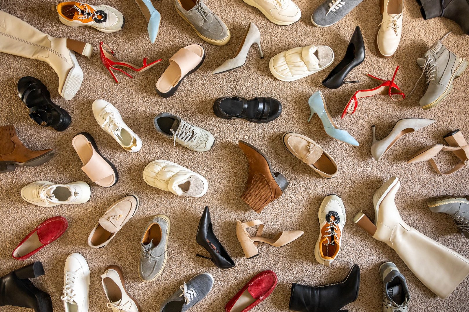 Перечислена самая модная обувь весны 2026 года