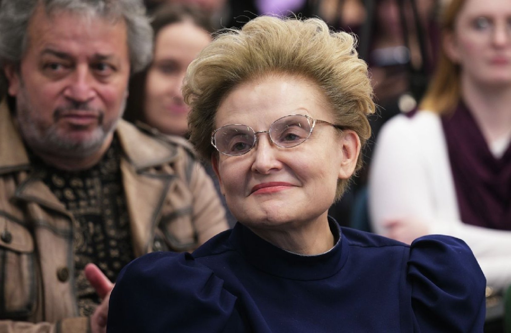 Елена Малышева упала во время занятия на велотренажере