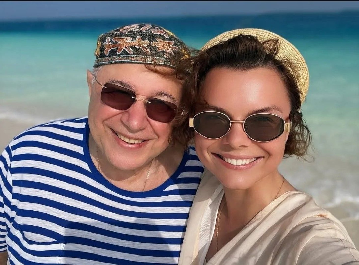 До Петросяна был 73-летний возлюбленный: рыдания у гроба, кресло директора и миллиарды Степаненко. Хроники восхождения Татьяны Брухуновой