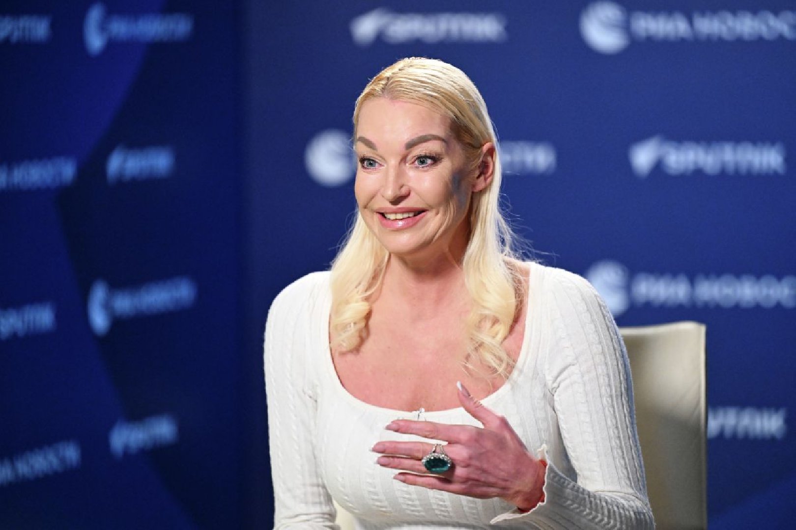 &laquo;Я примеряла свадебное платье&raquo;: Волочкова сделала признание на фоне слухов о замужестве